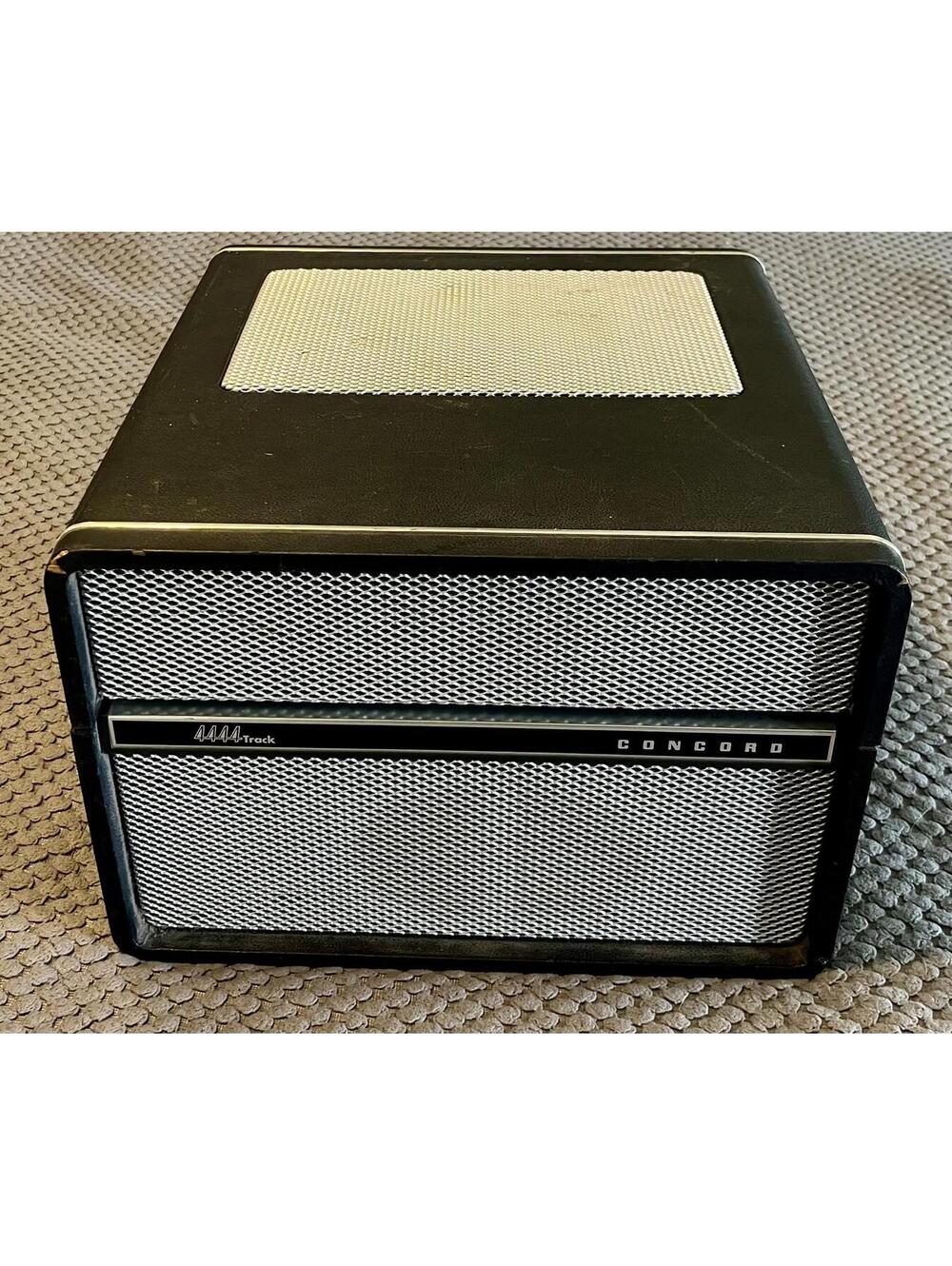 VTG 4444 Track CONCORD 444 STEREO  REEL TO REEL TAPE RECORDER - Works